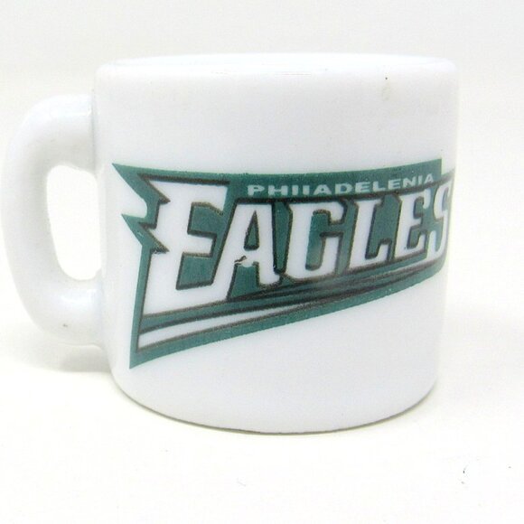 Philadelphia Eagles Miniature Cup NFL Football 1" Ceramic Mug Ornament Display - Picture 1 of 2